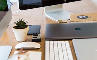 攀上高枝！比亚迪重金赞助曼城，网友调侃：王钰栋终于有机会踢欧冠了